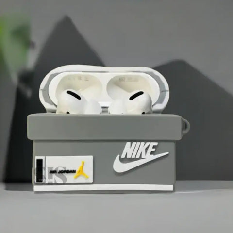 AirPods en estuche de Nike Air Jordan, ideal para amantes del baloncesto