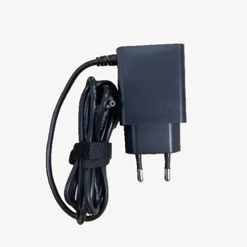 Adaptador de corriente negro con cable para Marco Digital WiFi 10’’ con pantalla táctil
