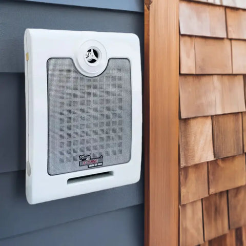 Altavoz con recubrimiento resistente para exteriores y dispositivo de control de plagas blanco