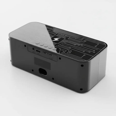 Altavoz Bluetooth portátil negro rectangular con USB y micrófono