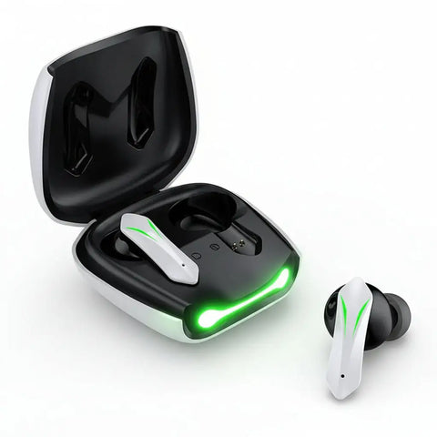 Auriculares bluetooth tws gaming blancos y negros con iluminación led verde en estuche de carga elegante