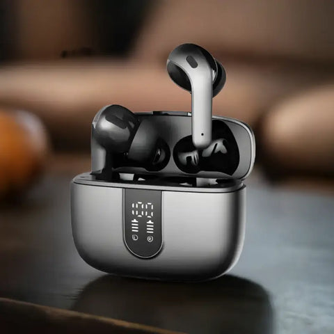 Auriculares inalámbricos Bluetooth en color plata y negro con estuche de carga