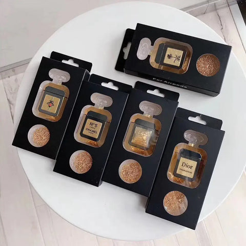 Estuche de perfume Dior para AirPods con llavero de frasco