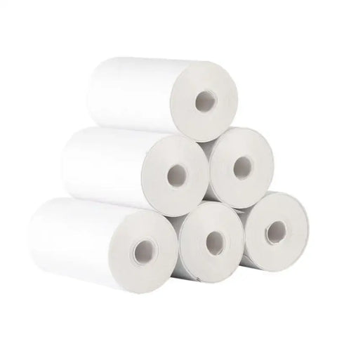 seis rolllos de papel blanco